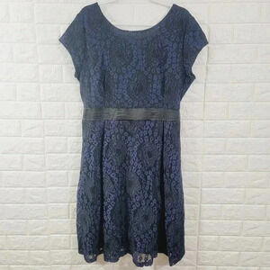 Miusol Women's Floral Lace Evening Dress Cap Sleeve Navy/Black Size 2XL